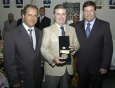 Leo Camilo recebe Prêmio “Gentileza Urbana 2011” em BH leo camilo